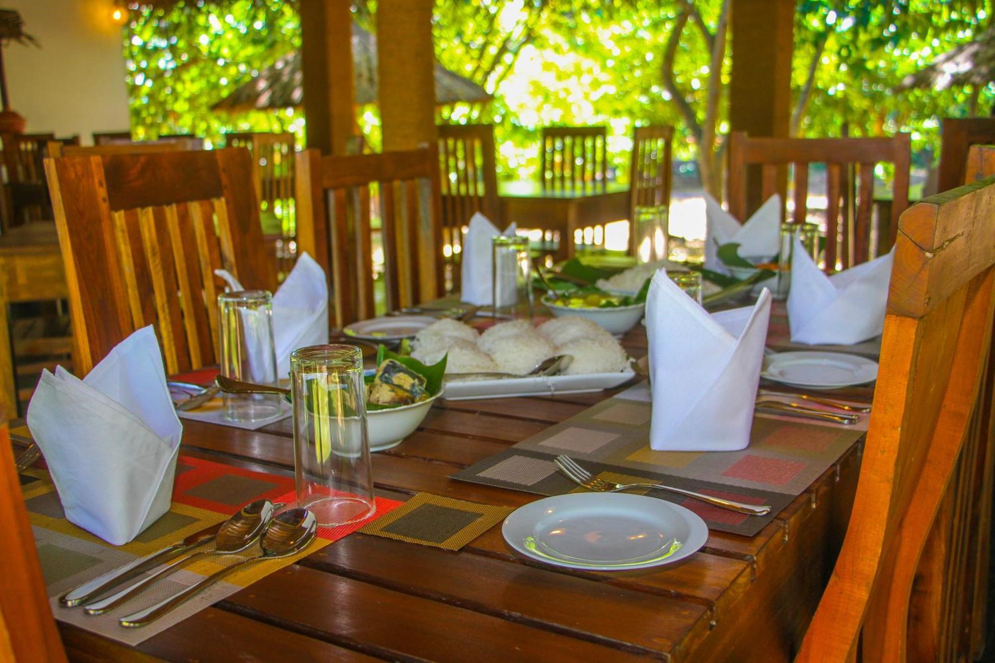 Ceylon Amigos Eco Resort Sigiriya Exterior photo